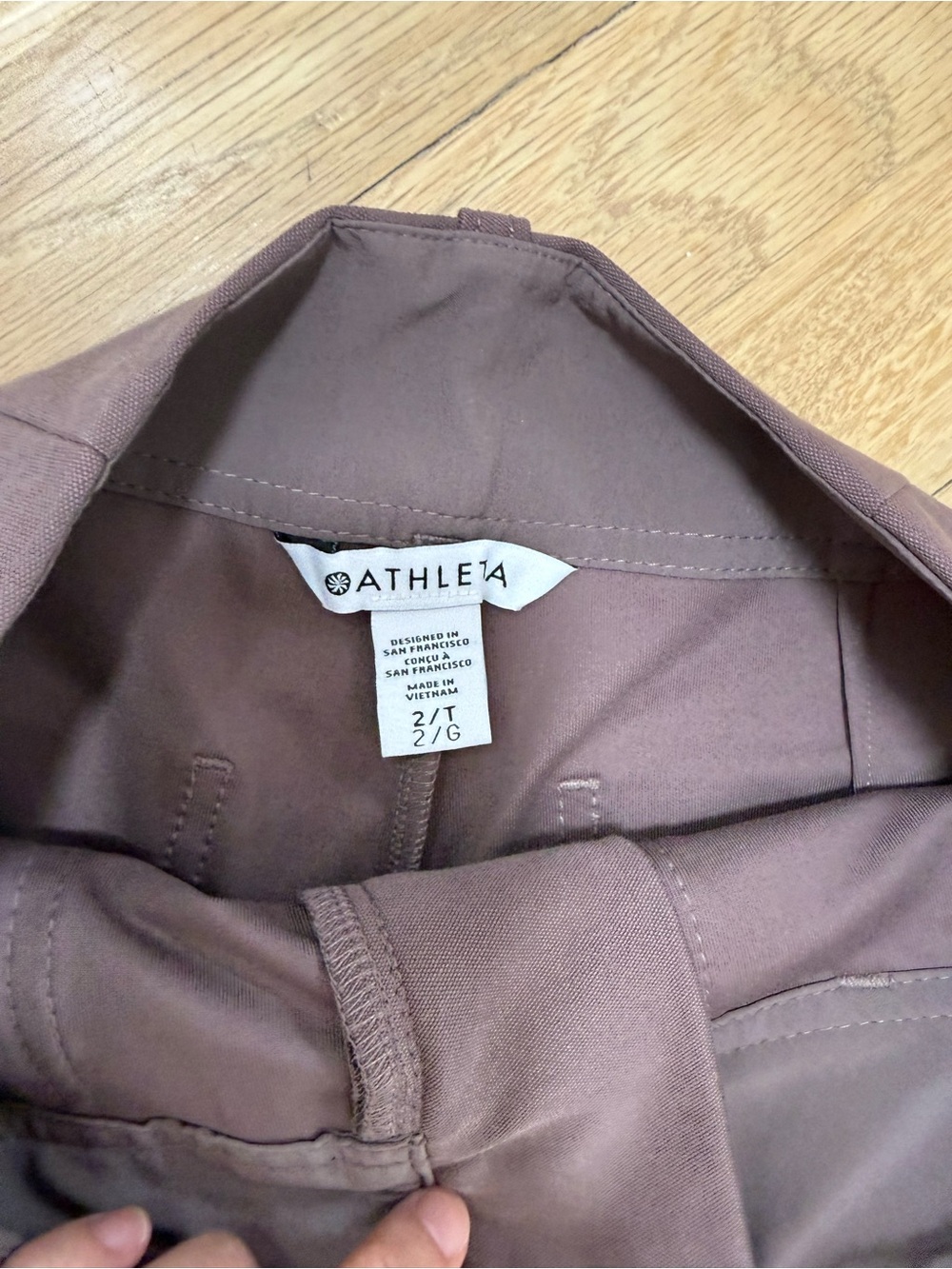 Athleta Skyline High Rise Barrel Pant Driftwood Size 2 Tall - Picture 3 of 4